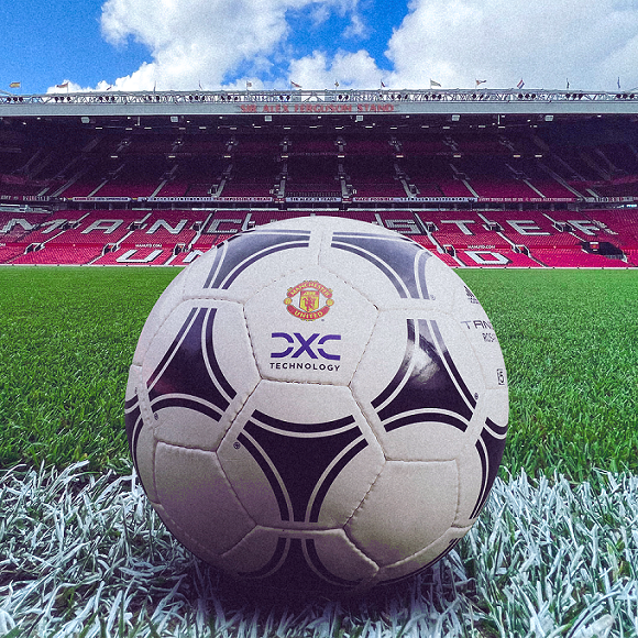DXC y Manchester United colaborarán "hombro con hombro" en una asociación tecnológica de varios años