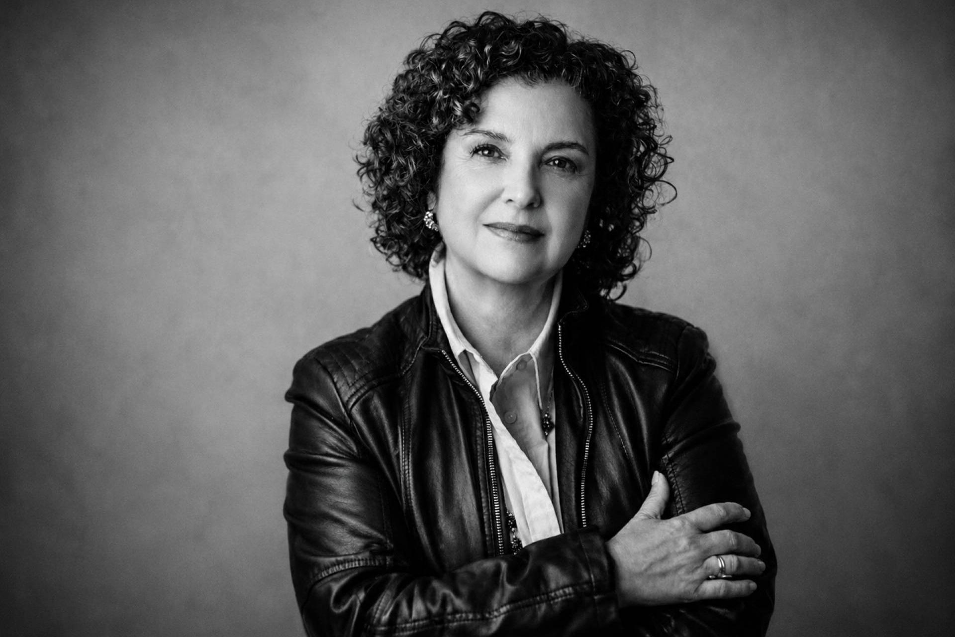 Rosario Suárez Ramos debuta en la novela histórica romántica con ´Bajo el cielo de Escocia´