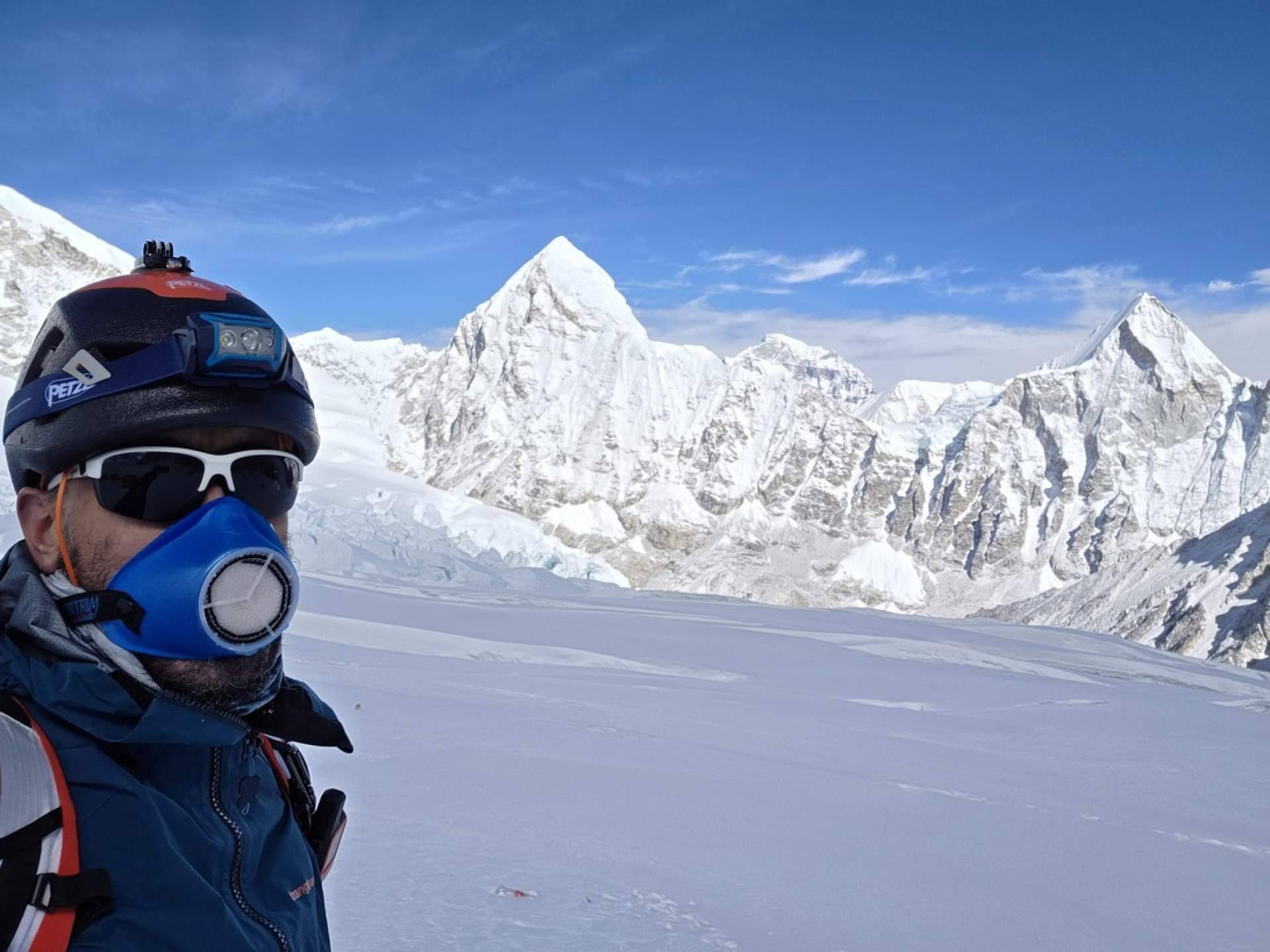 Grau Advocats acompaña al notario Jordi Fugardo en su expedición al Everest